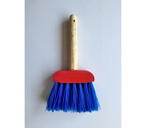 Escoba de auto de madera